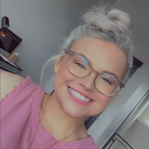 Meet your Posher, Amberly